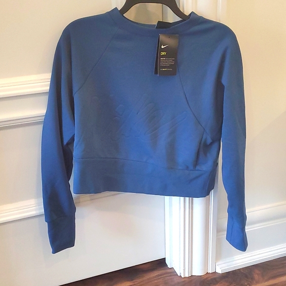 NIKE WOMEN'S DRI-FIT FLEECE CROPPED TRAINING TOP Size XS - Picture 1 of 9